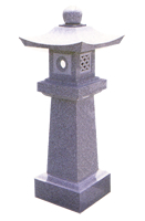 角墓前灯籠